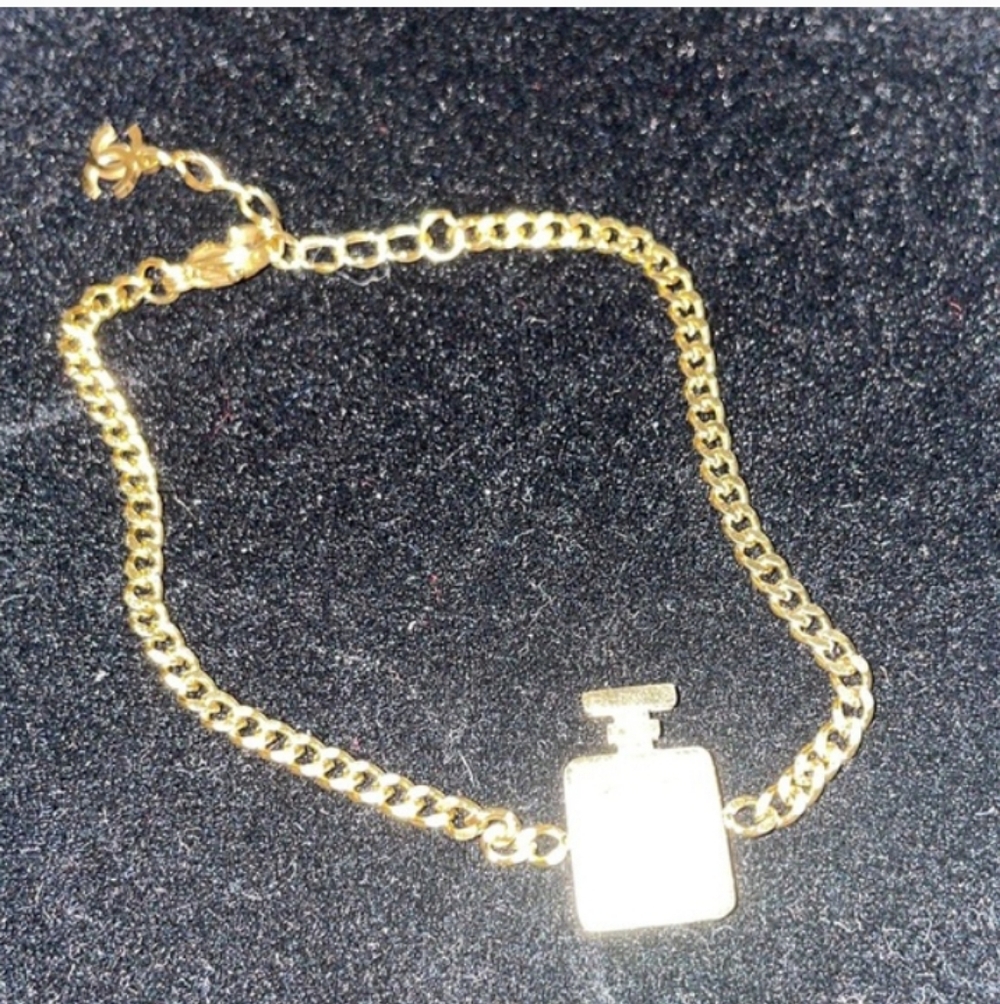 Fashion Jewelry Gold Perfume Charm Bracelet View 5